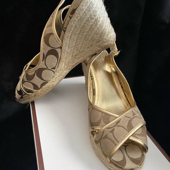 Coach sandals - Picture 3 of 3